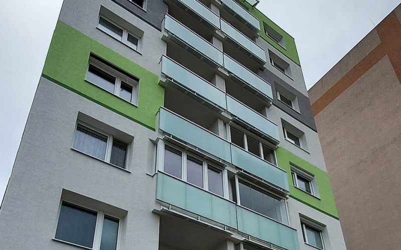 Rekonštrukčné práce paneláka Bratislava