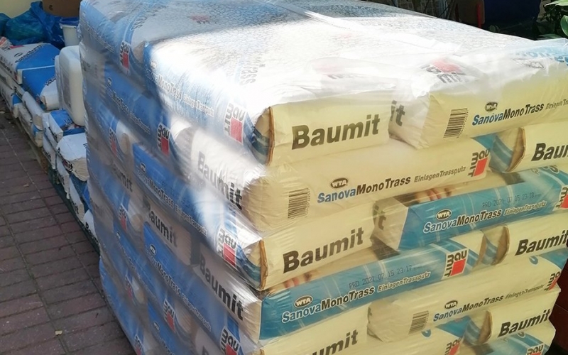 Stavebný materiál pre nízkoprahové centrum DOMEC