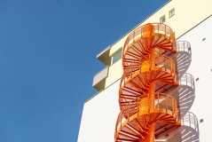 Náter fasády a schodiska na Vietnamskej ulici