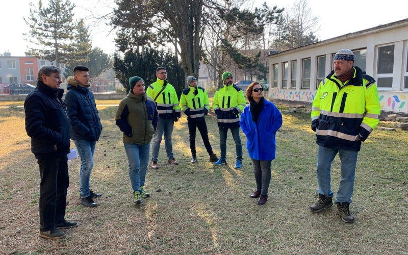 Odovzdávanie staveniska v areáli Základnej školy Rusovce