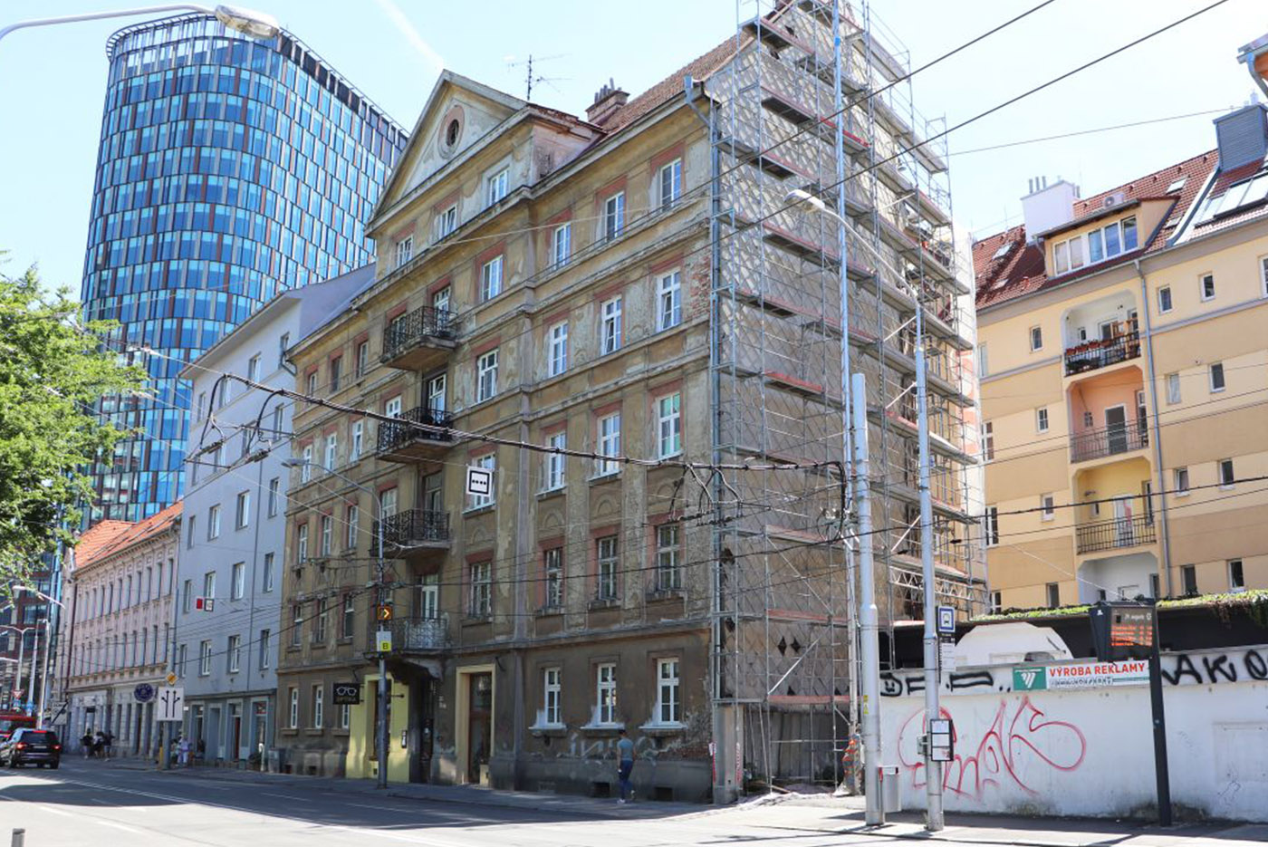 Obnova fasády na ulici Mlynské Nivy v Bratislave